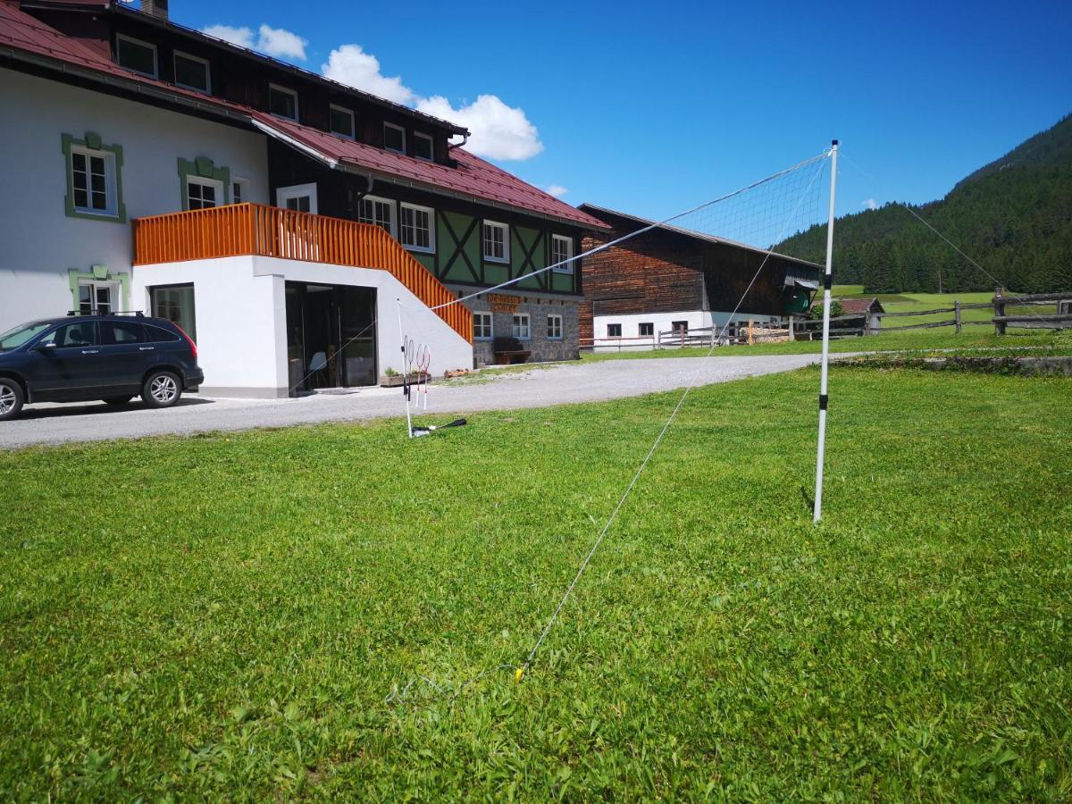 De Nussi's 2 Apartment Bach (Tyrol)